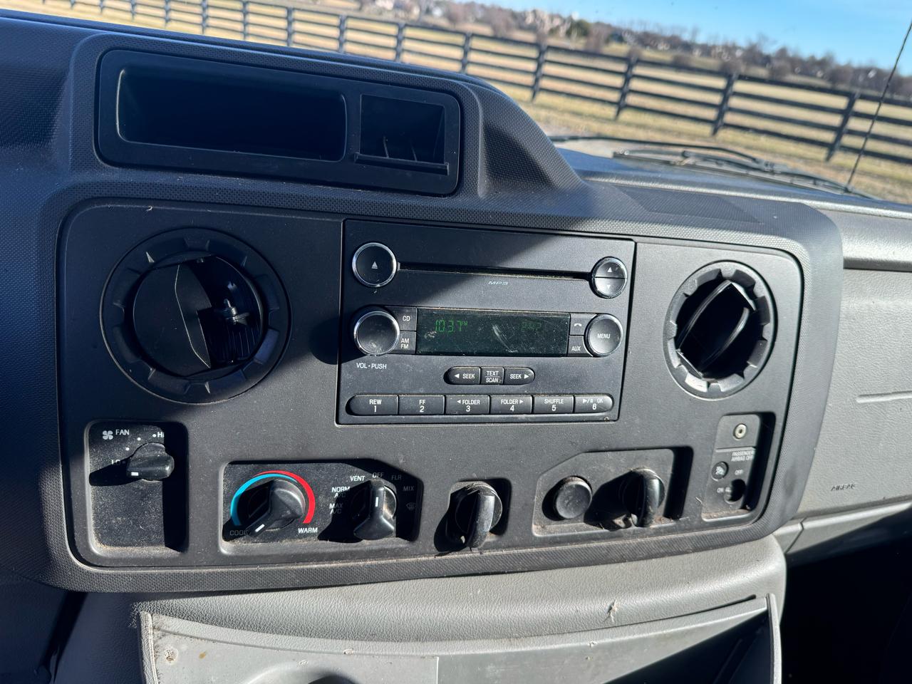 Ford Econoline  2017