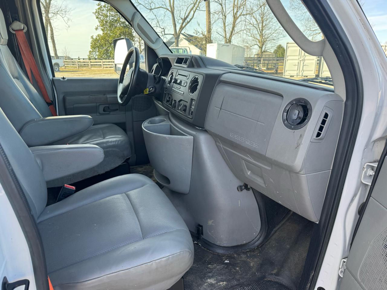 Ford Econoline  2017