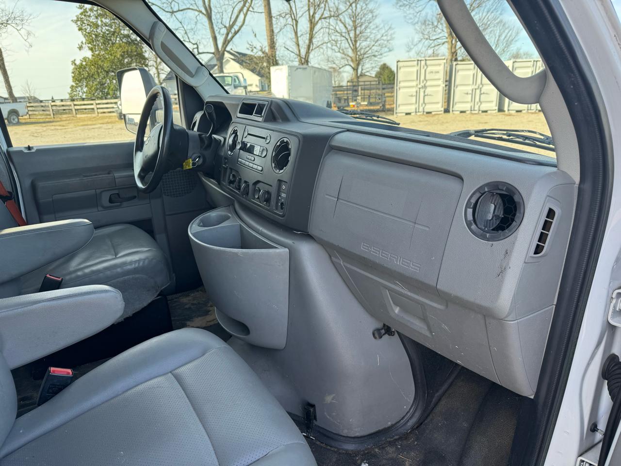 Ford Econoline  2017