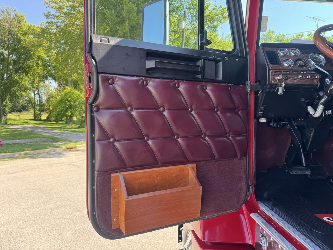 Freightliner FLD112  1998