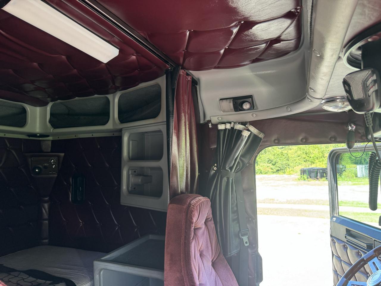 Freightliner FLD112  1998