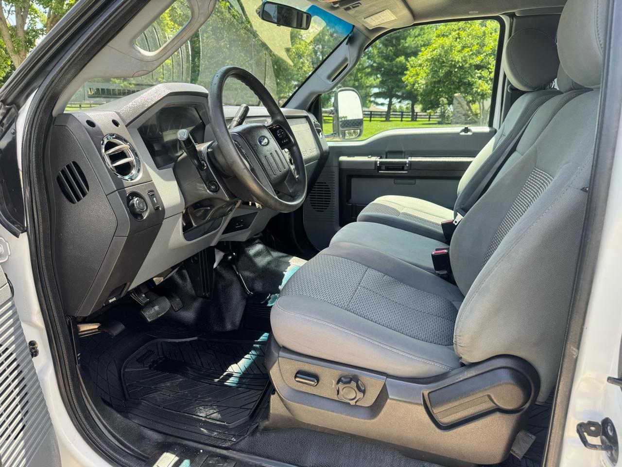 Ford F-550  2012