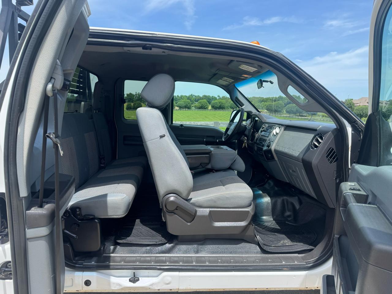 Ford F-550  2012