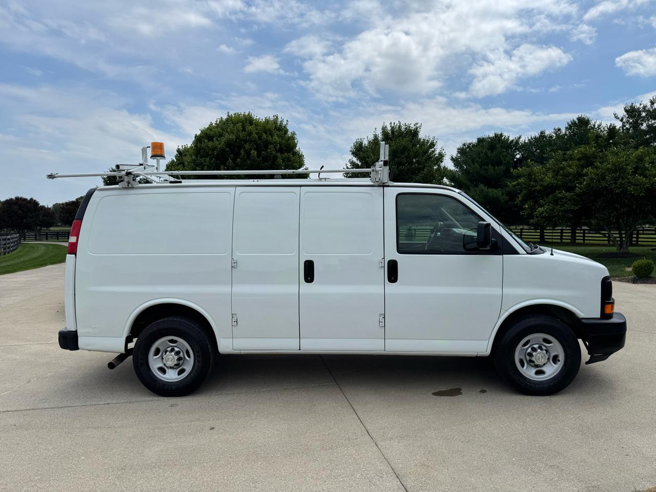 Chevrolet Express  2017
