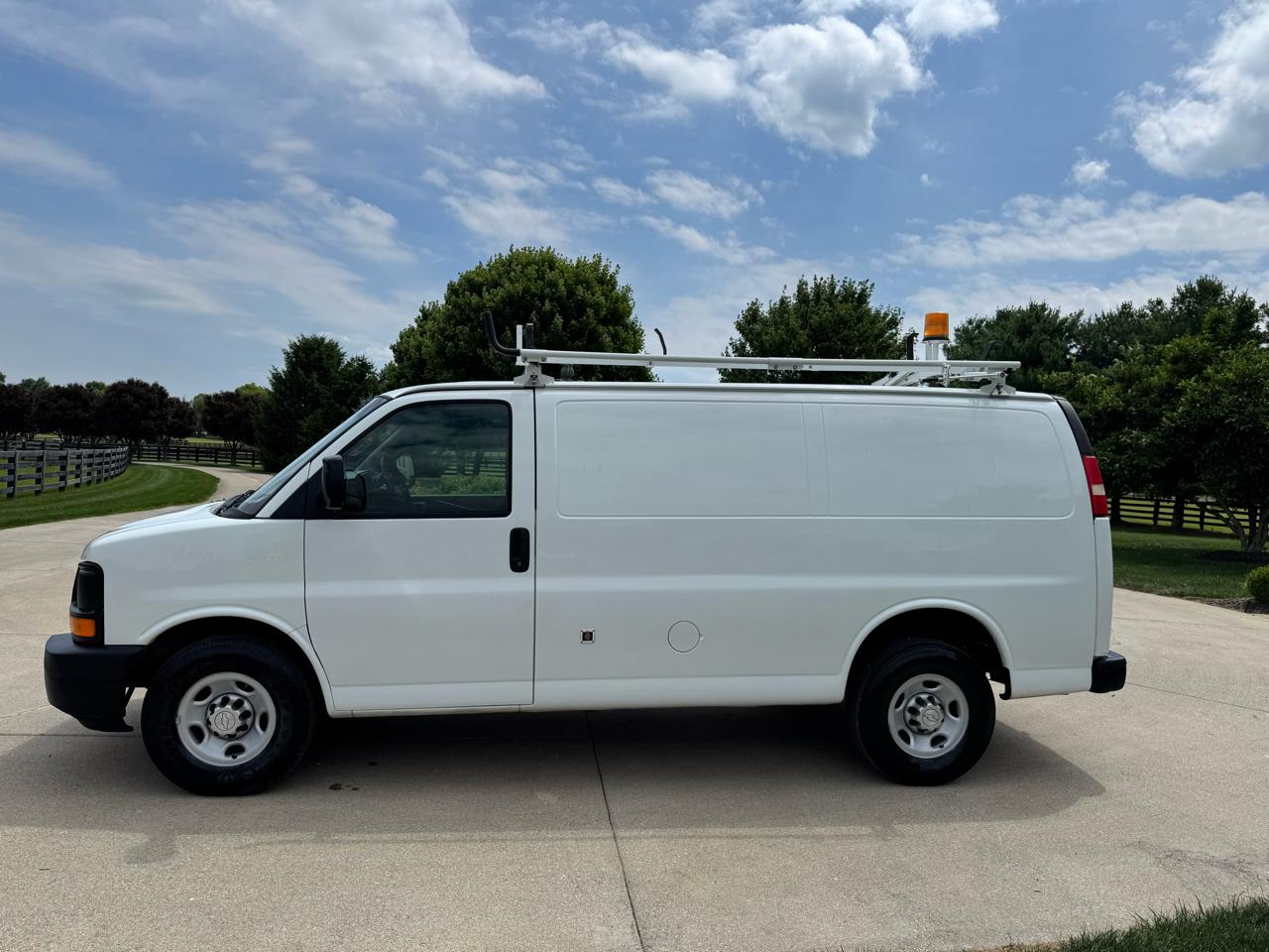 Chevrolet Express  2017
