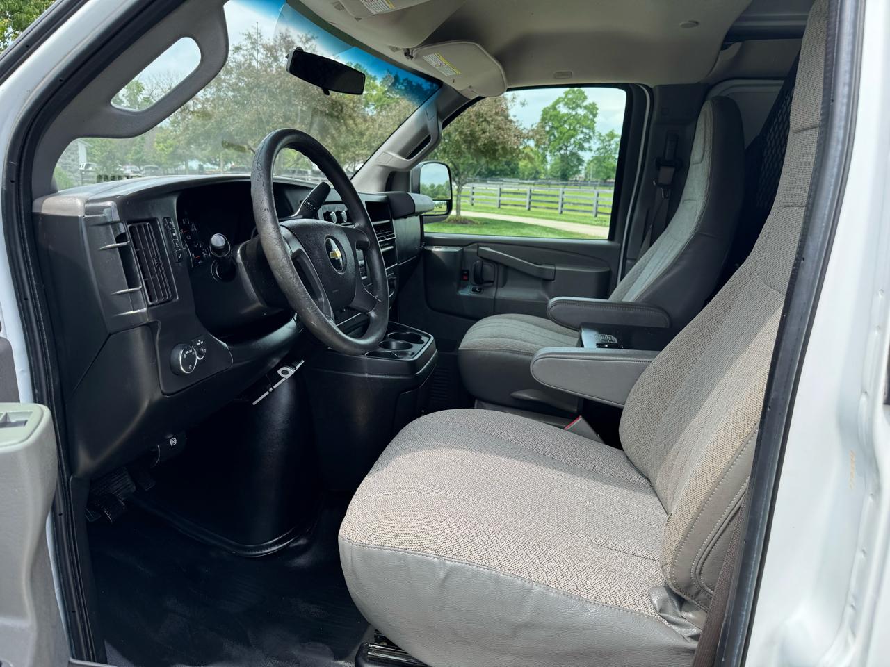 Chevrolet Express  2017