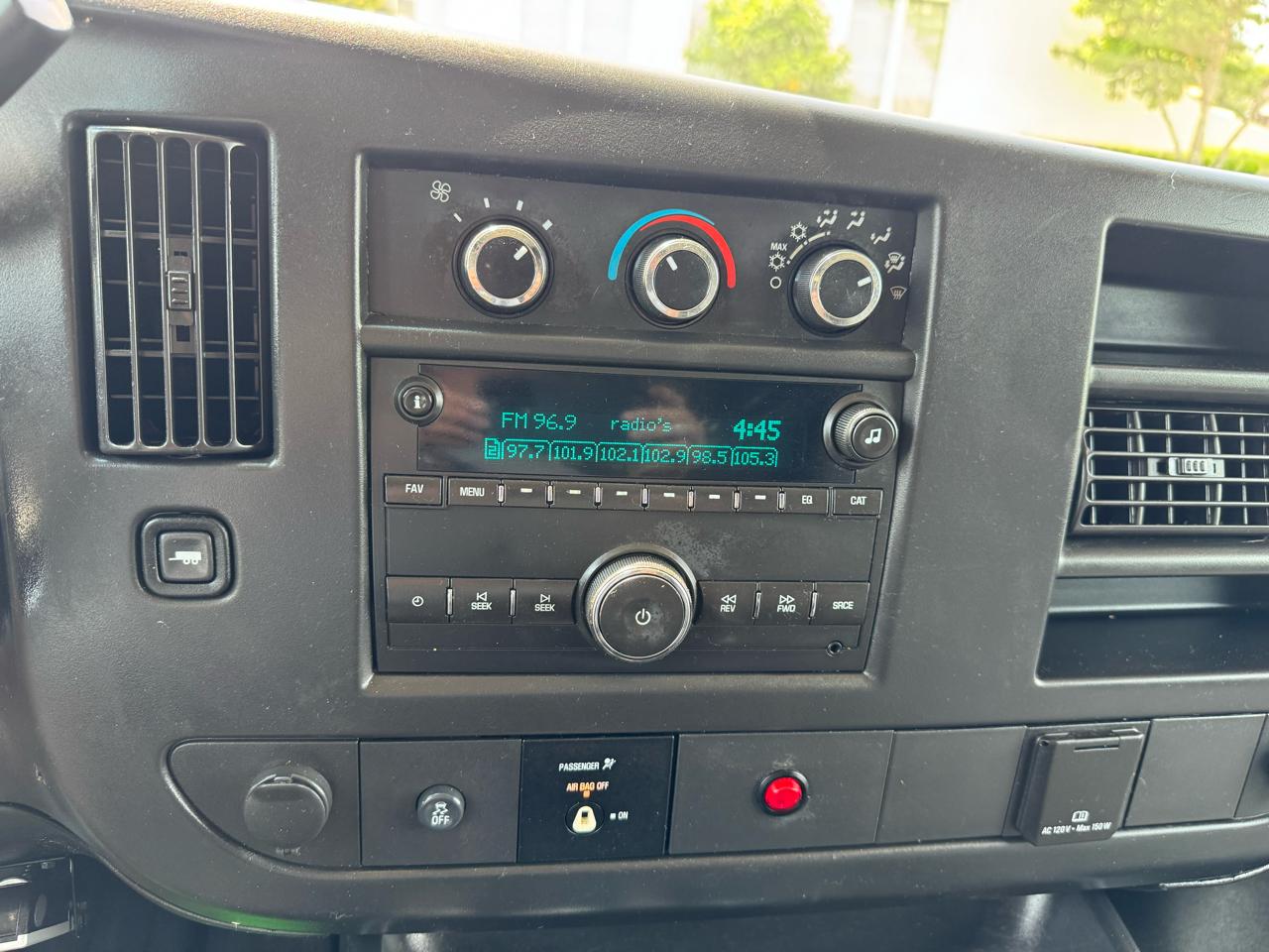 Chevrolet Express  2017