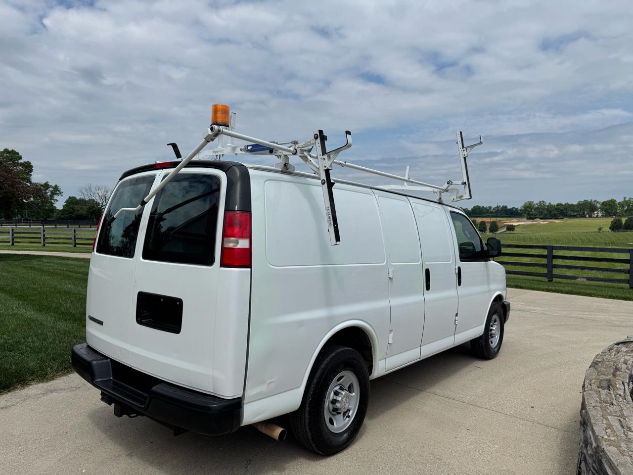 Chevrolet Express  2017