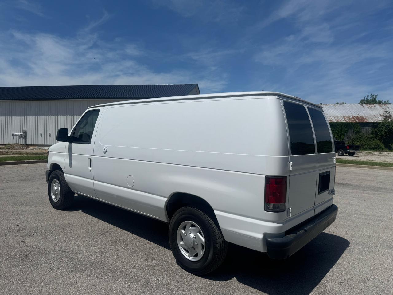 Ford Econoline  2010