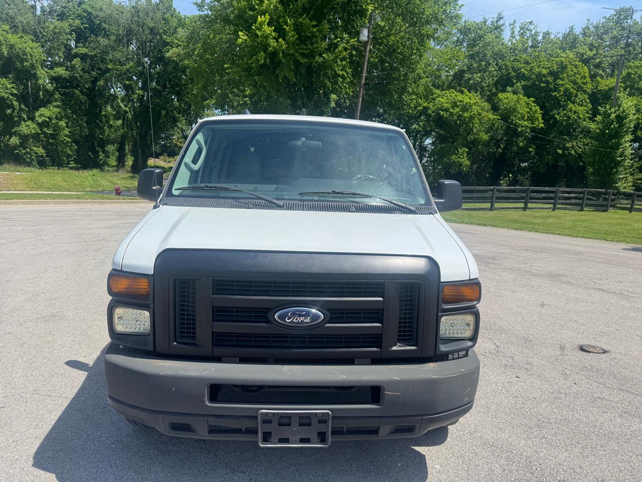 Ford Econoline  2010