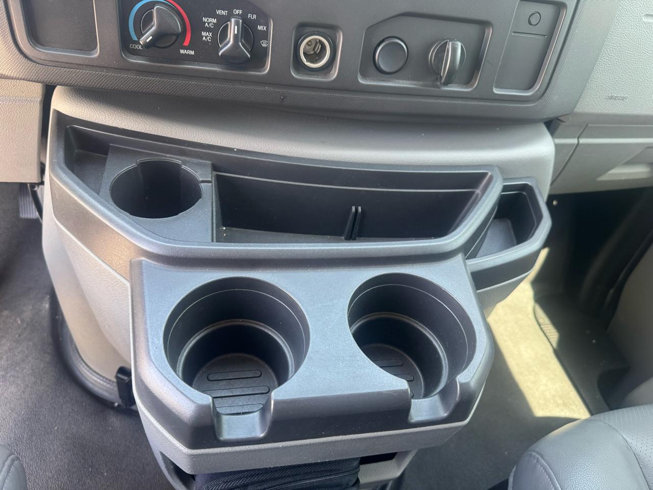 Ford Econoline  2010