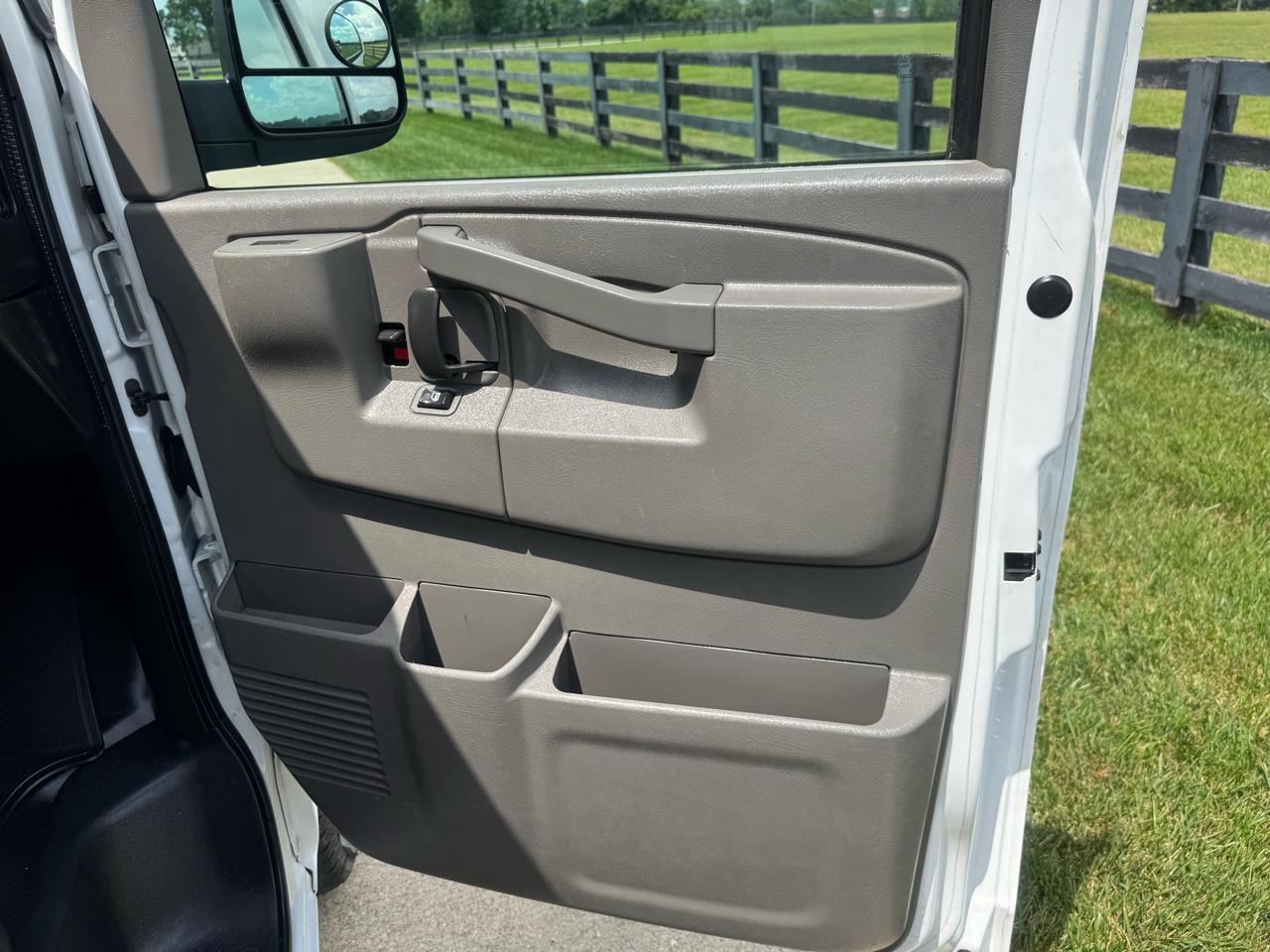 Chevrolet Express  2016