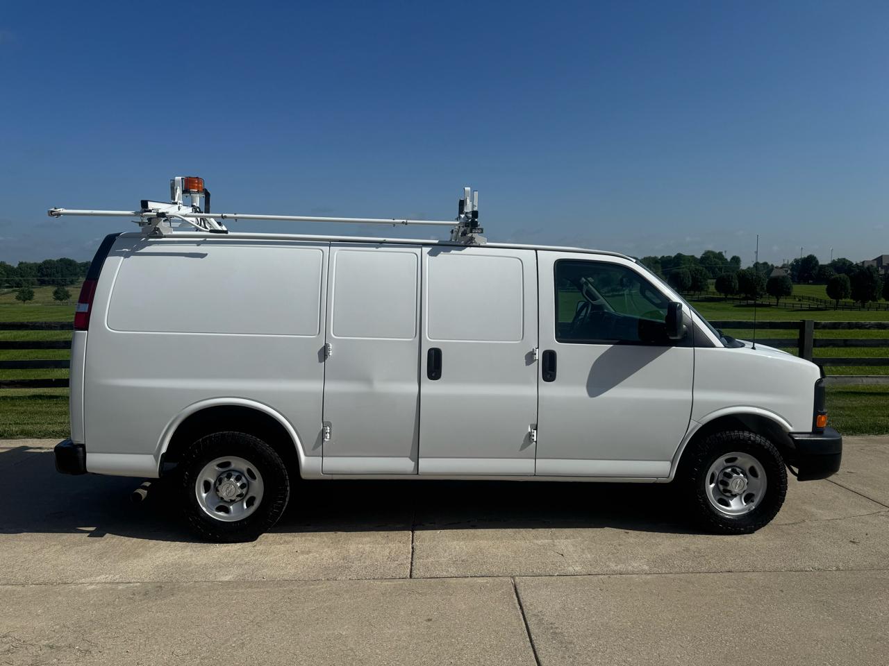 Chevrolet Express  2016