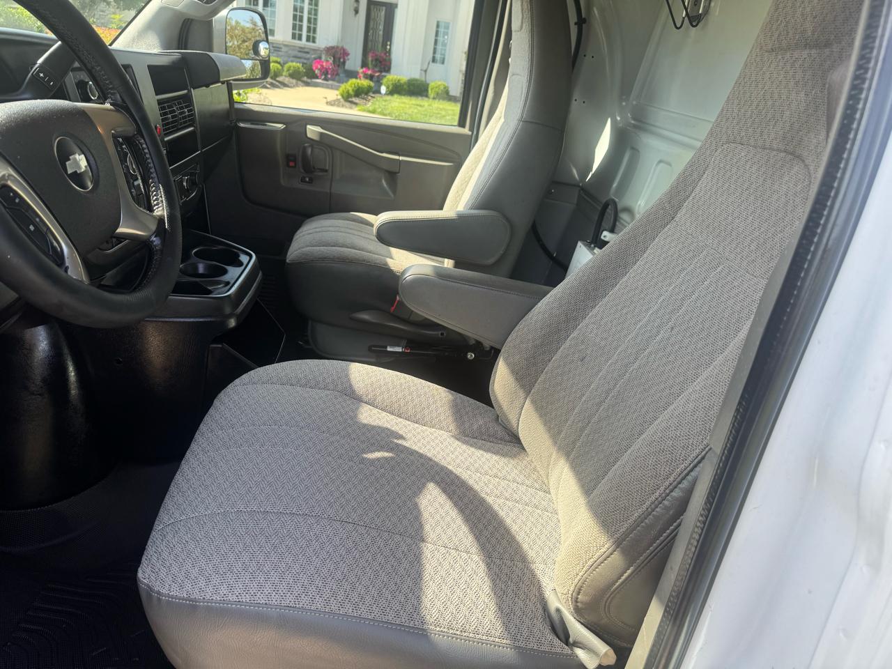 Chevrolet Express  2016