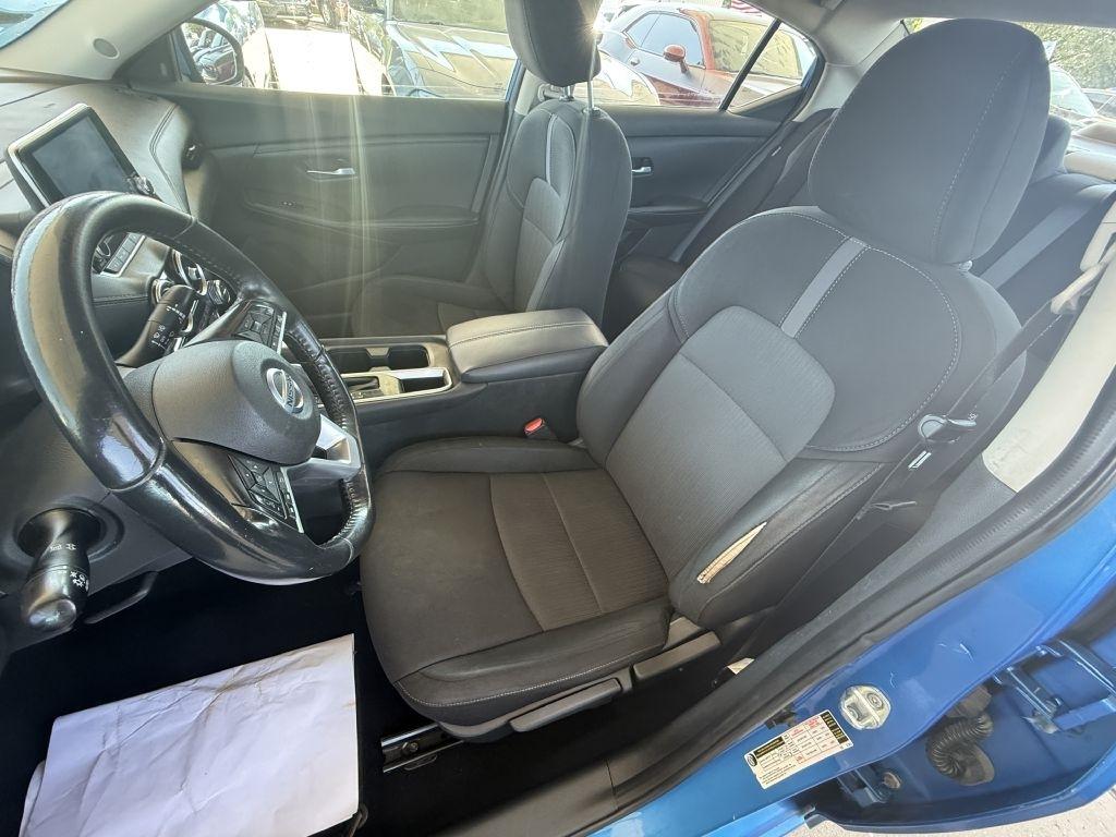 Nissan Sentra SV CVT 2021