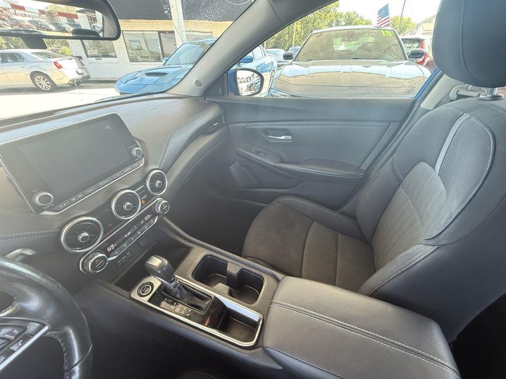 Nissan Sentra SV CVT 2021