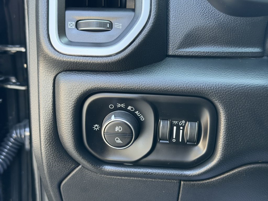 2020 Ram 2500 Big Horn photo 13