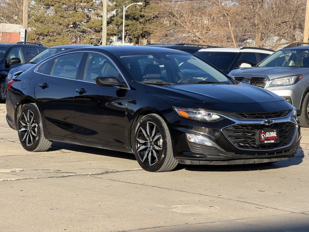 Chevrolet Malibu 4dr Sdn RS 2022