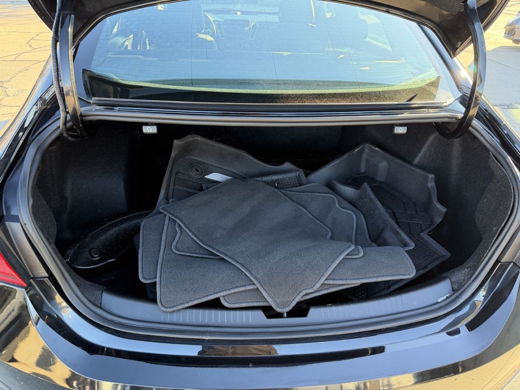 Chevrolet Malibu 4dr Sdn RS 2022