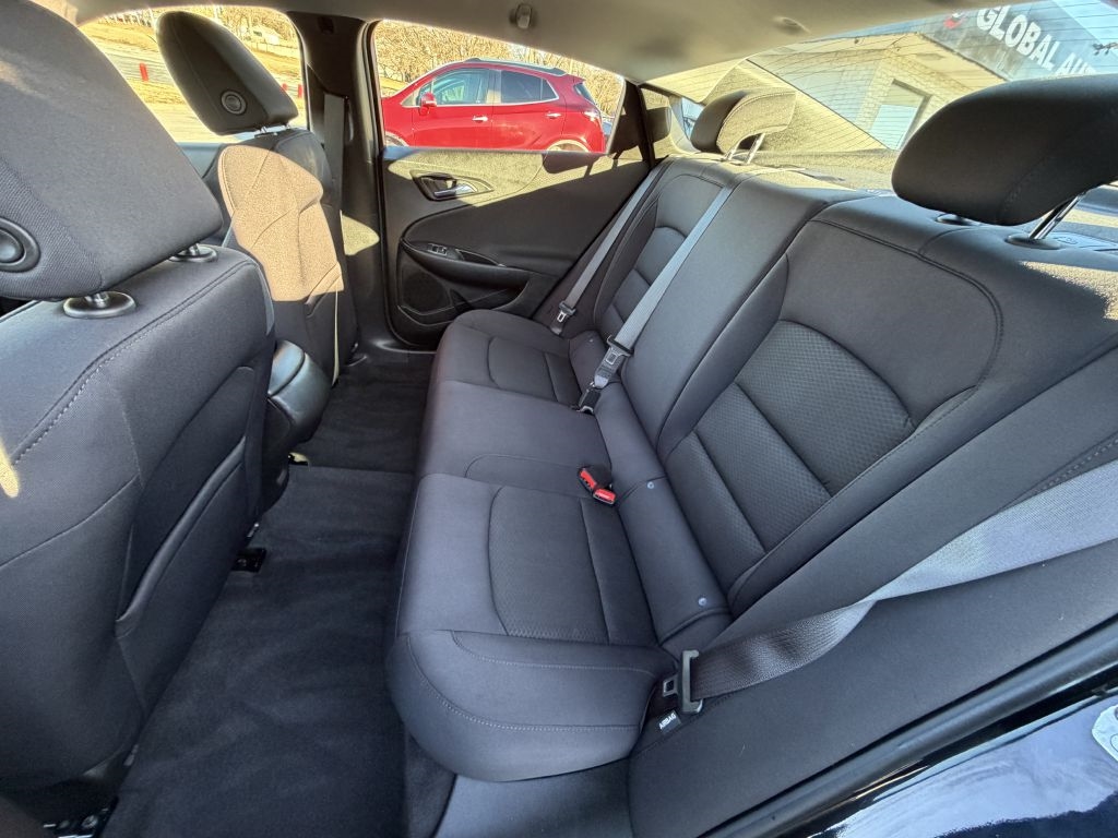 Chevrolet Malibu 4dr Sdn RS 2022