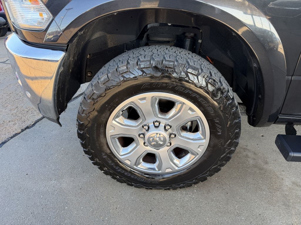 RAM 2500 4WD Crew Cab 149" Outdoorsman 2016