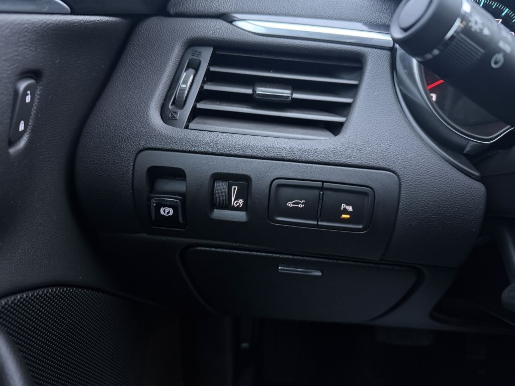 Chevrolet Impala 4dr Sdn LT w/1LT 2019