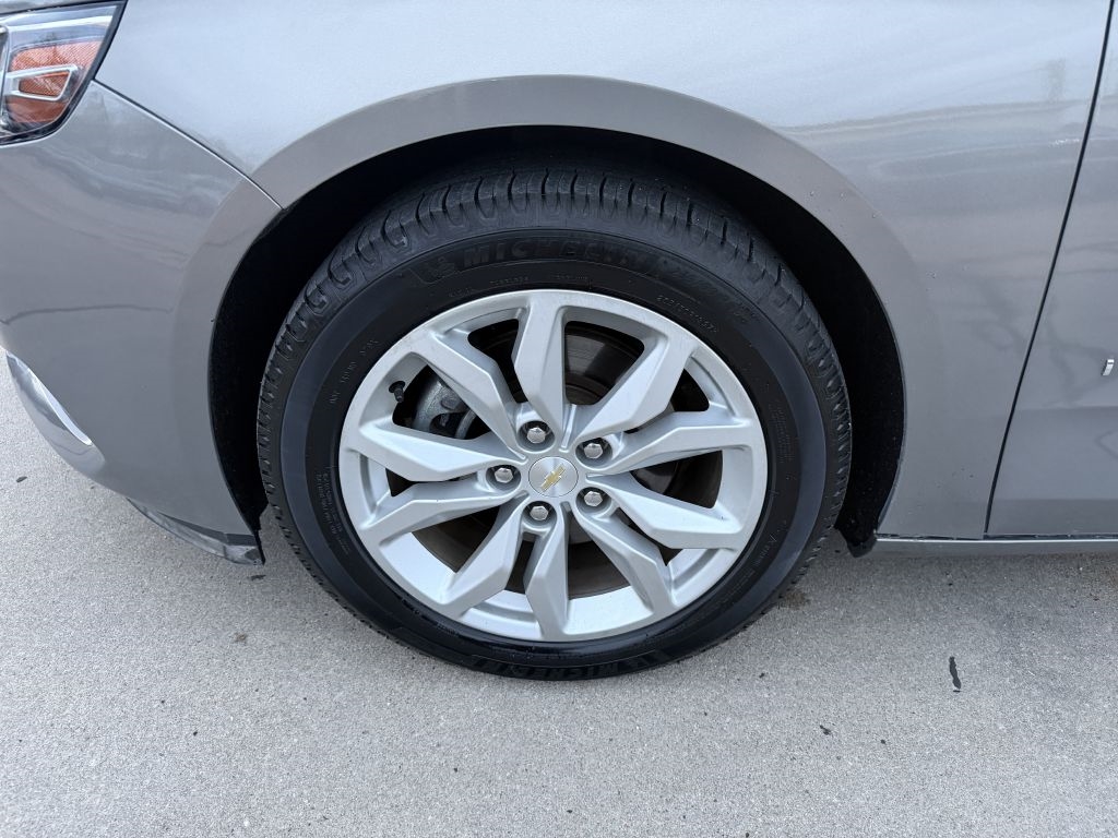 Chevrolet Impala 4dr Sdn LT w/1LT 2019