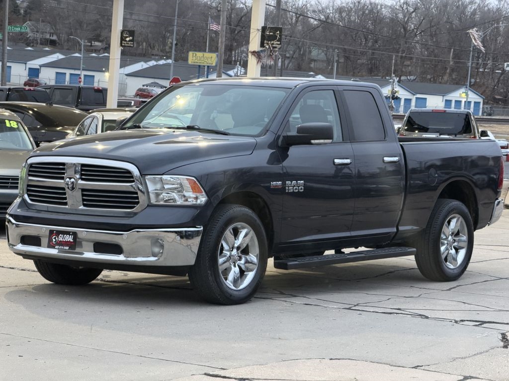 RAM 1500 Big Horn 4x4 Quad Cab 6'4" Box 2017
