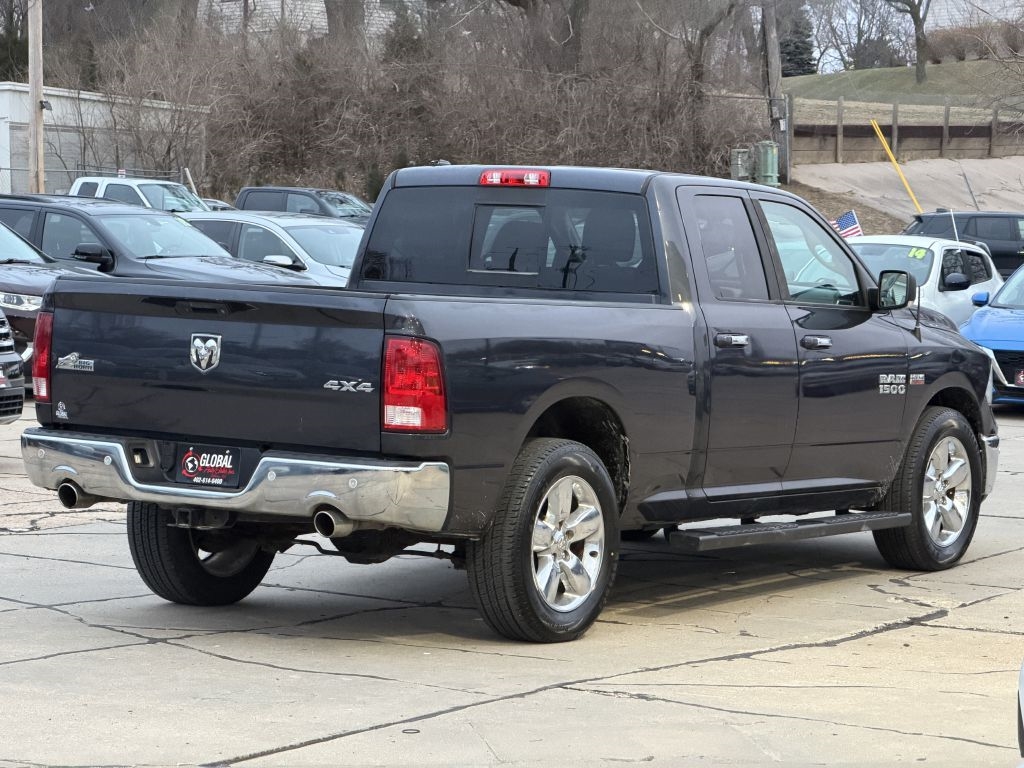RAM 1500 Big Horn 4x4 Quad Cab 6'4" Box 2017
