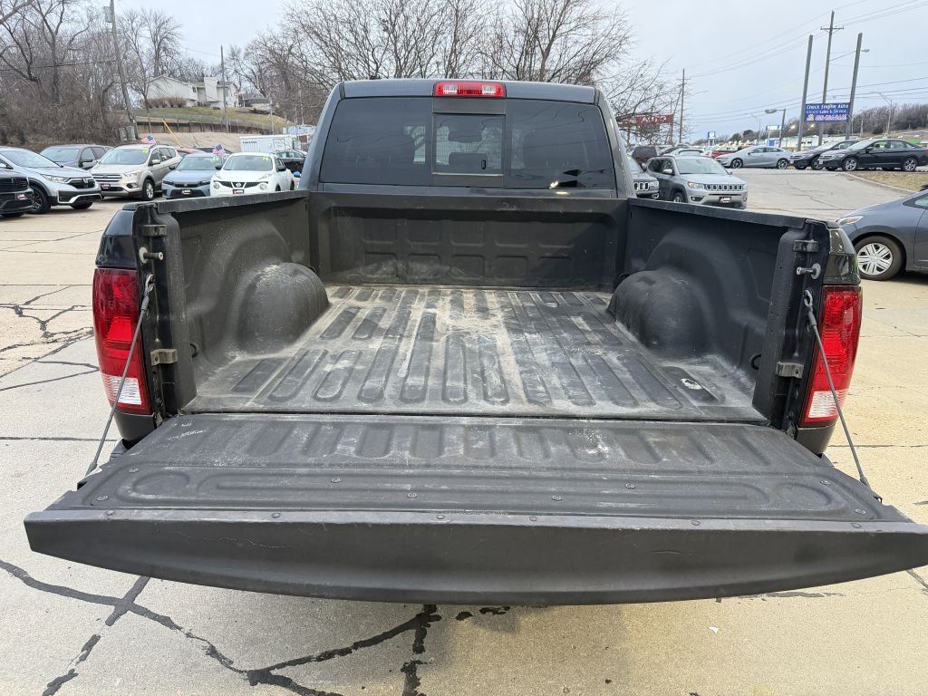 RAM 1500 Big Horn 4x4 Quad Cab 6'4" Box 2017