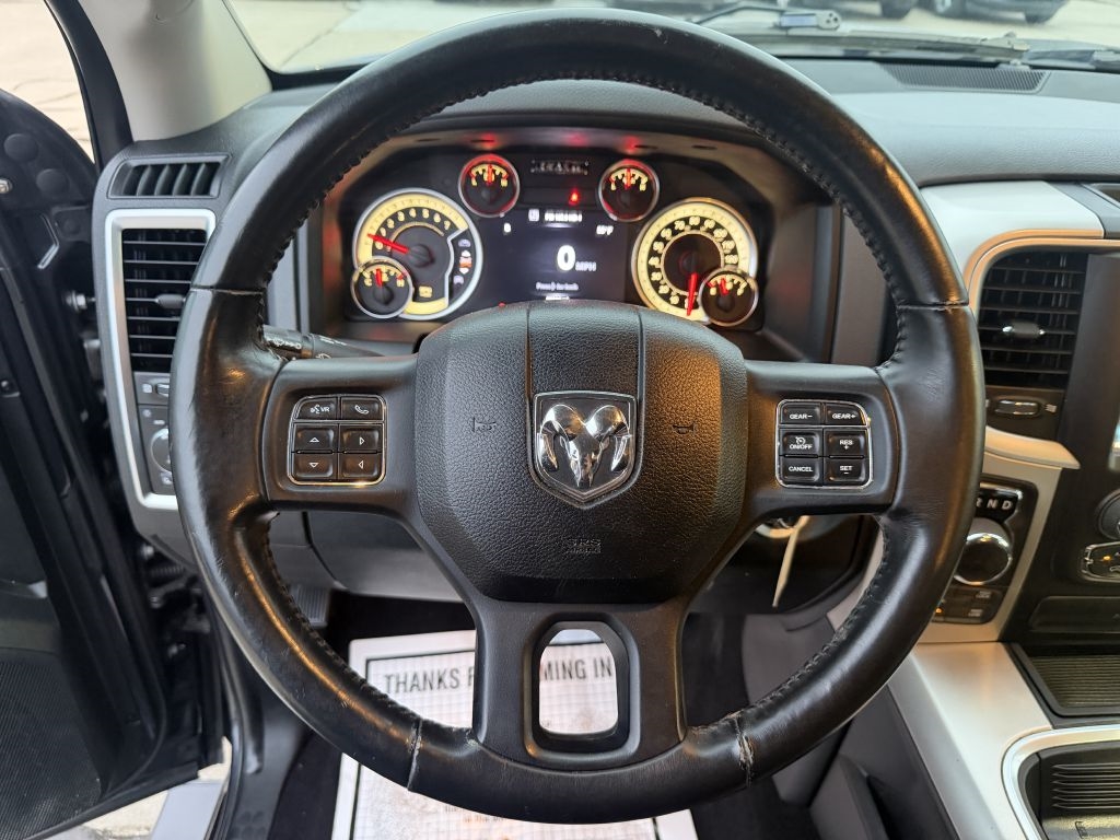 RAM 1500 Big Horn 4x4 Quad Cab 6'4" Box 2017