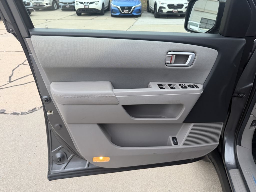 Honda Pilot 4WD 4dr LX 2013