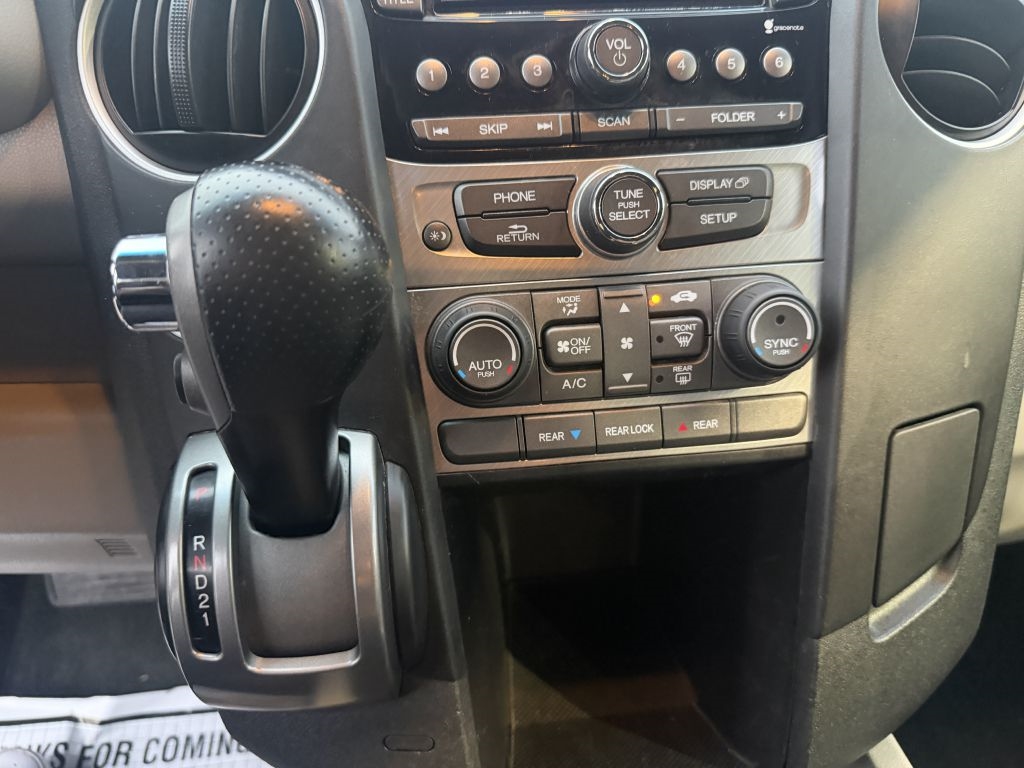 Honda Pilot 4WD 4dr LX 2013