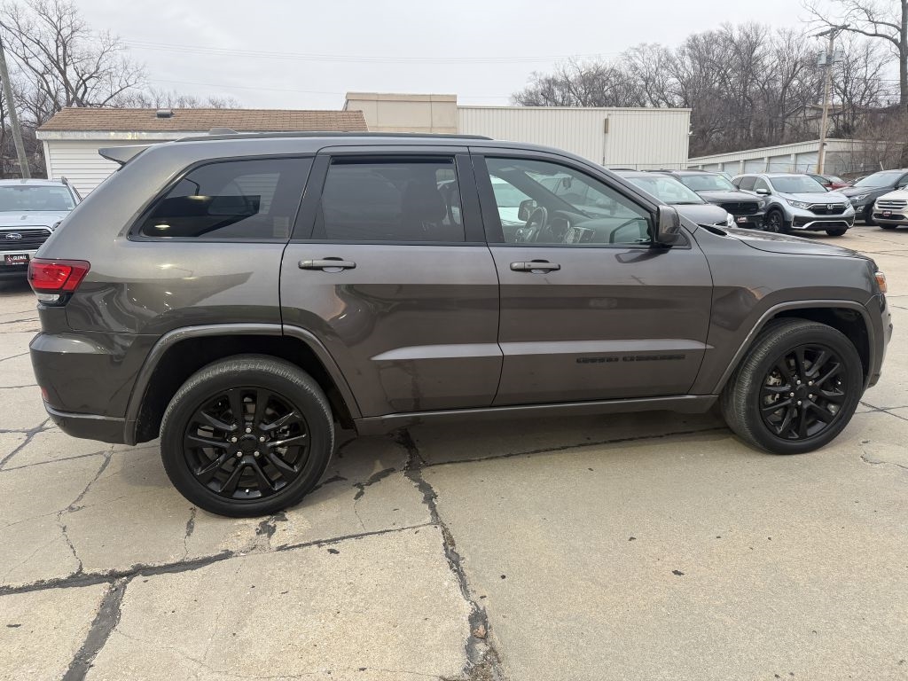Jeep Grand Cherokee Laredo X 4x4 2021