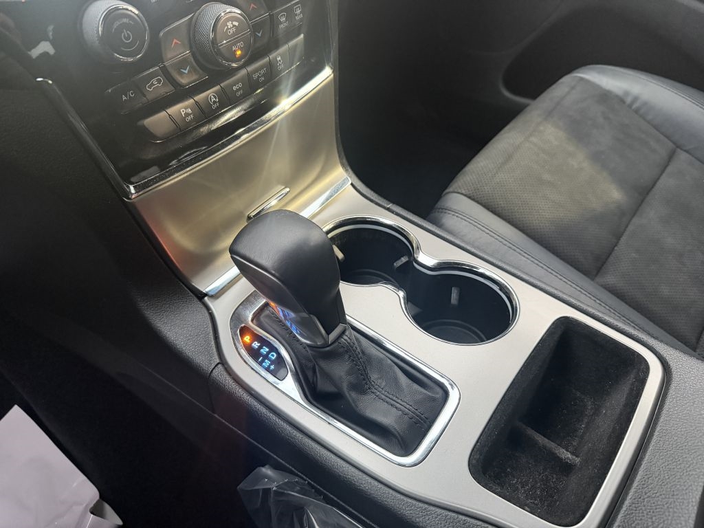 Jeep Grand Cherokee Laredo X 4x4 2021