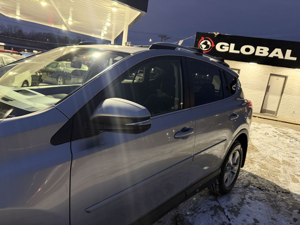 Toyota RAV4 Adventure AWD (Natl) 2018