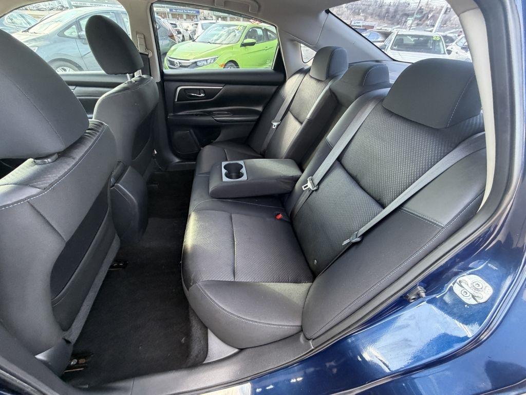 Nissan Altima 2.5 SR Sedan 2017