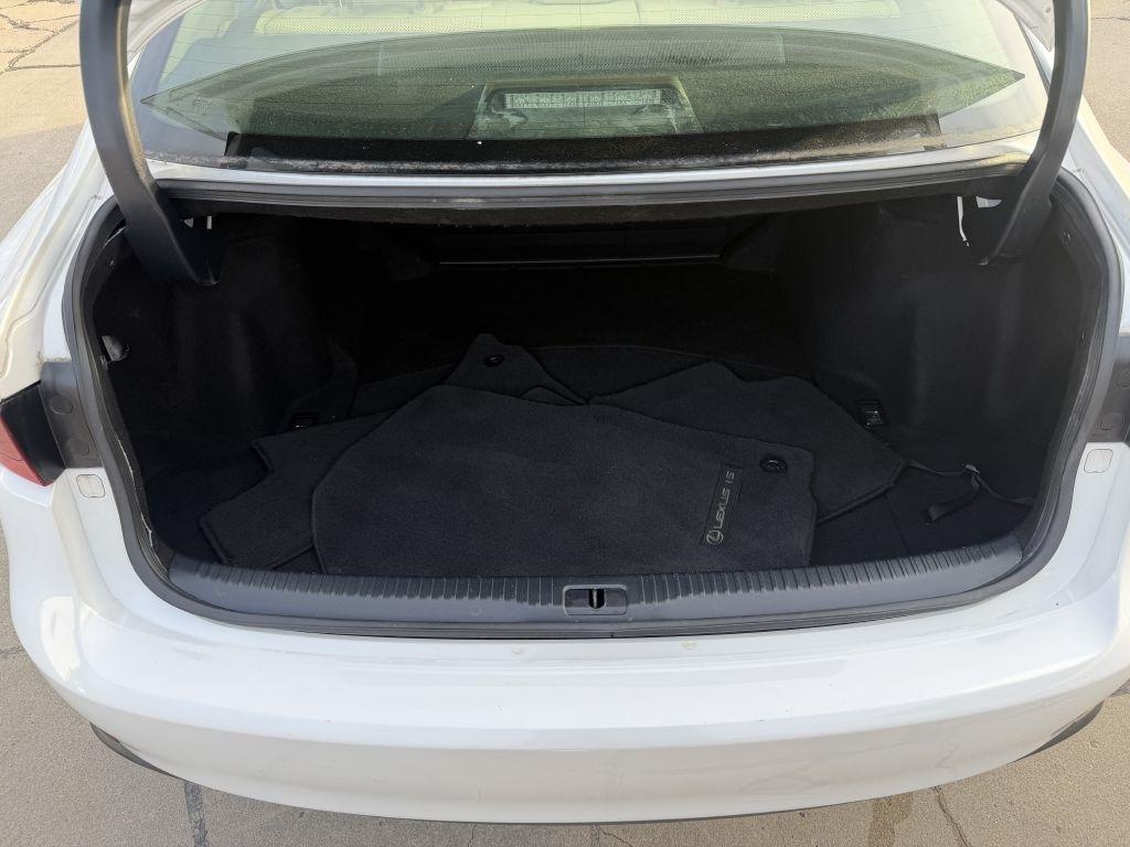 Lexus IS 300 4dr Sdn AWD 2016