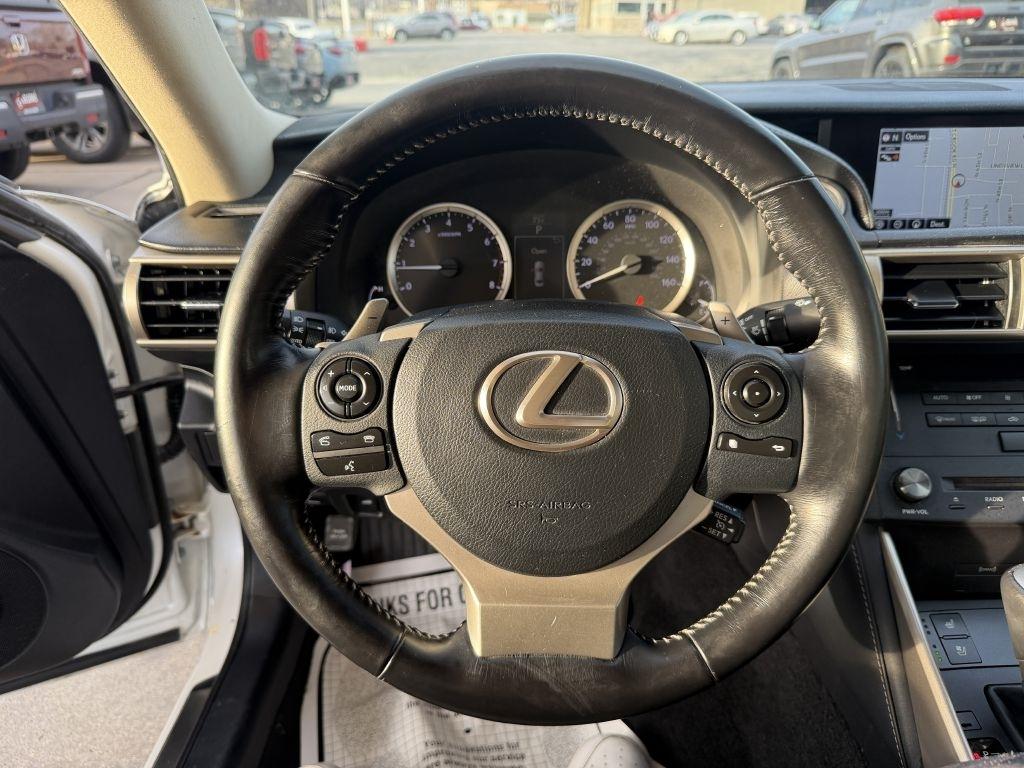 Lexus IS 300 4dr Sdn AWD 2016