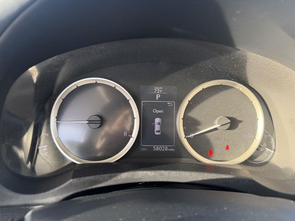 Lexus IS 300 4dr Sdn AWD 2016