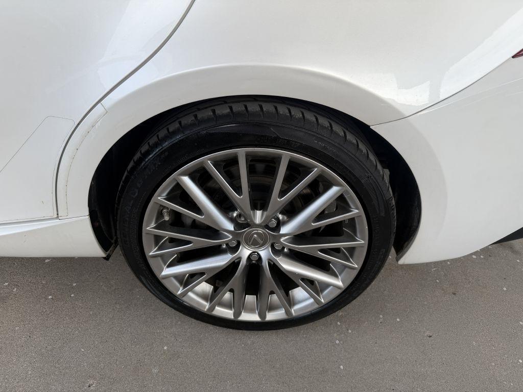 Lexus IS 300 4dr Sdn AWD 2016