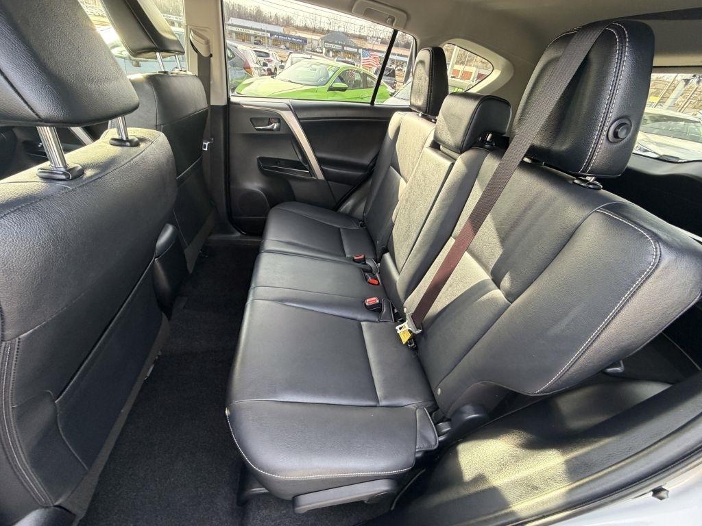 Toyota RAV4 Limited AWD (Natl) 2018