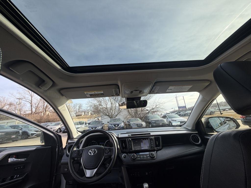 Toyota RAV4 Limited AWD (Natl) 2018