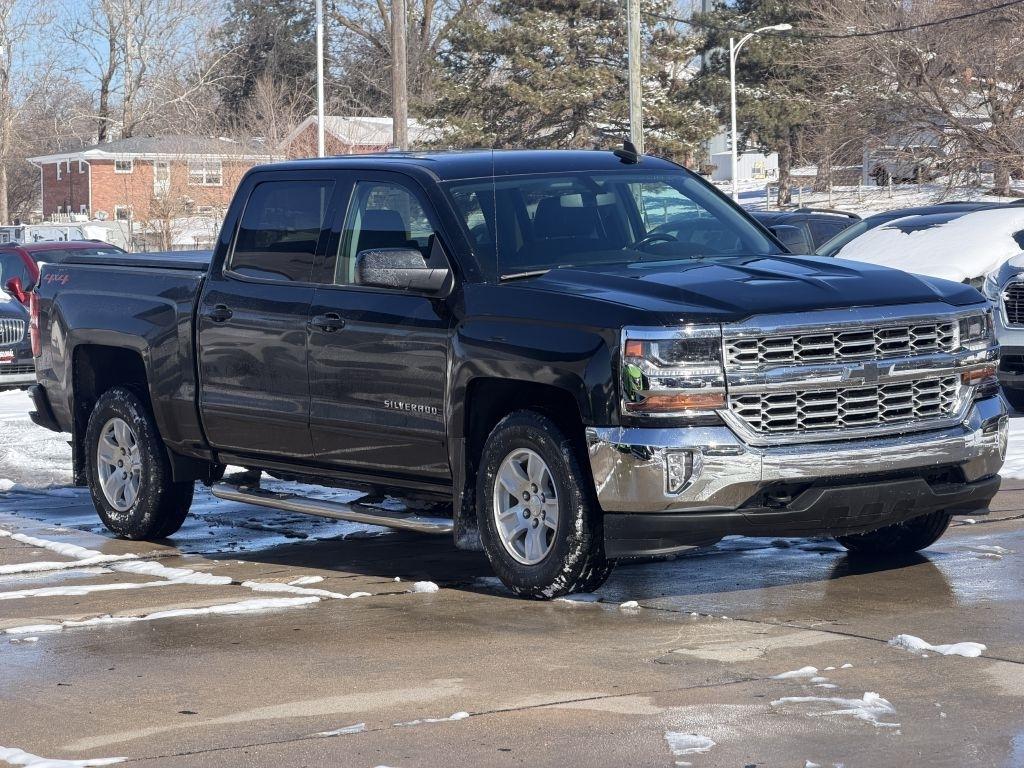 Chevrolet Silverado 1500 4WD Crew Cab 143.5" LT w/1LT 2018