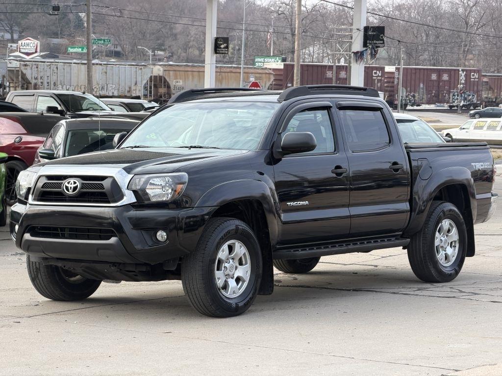 Toyota Tacoma 4WD Double Cab V6 MT (Natl) 2013