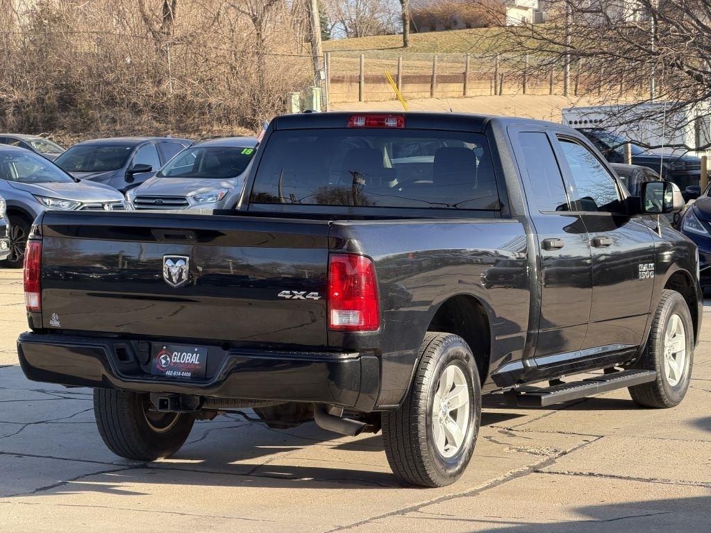 RAM 1500 Express 4x4 Quad Cab 6'4" Box 2017