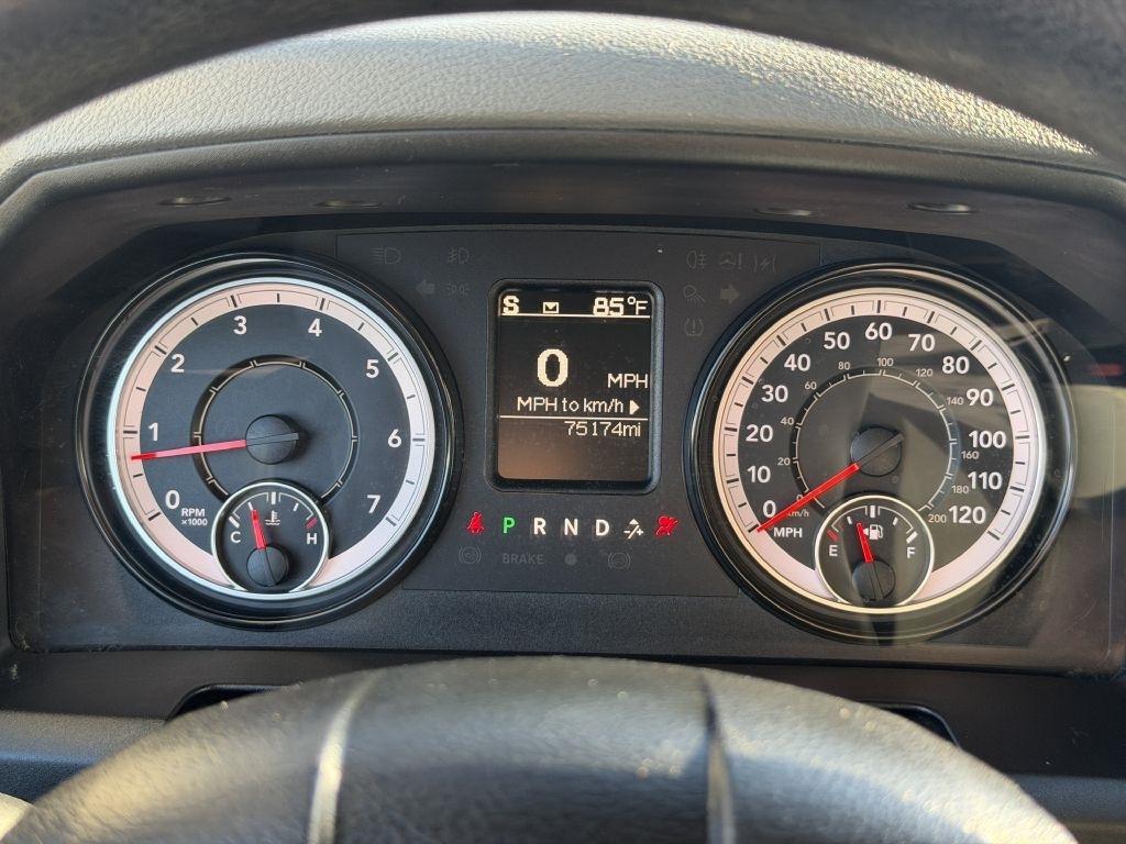 RAM 1500 Express 4x4 Quad Cab 6'4" Box 2017