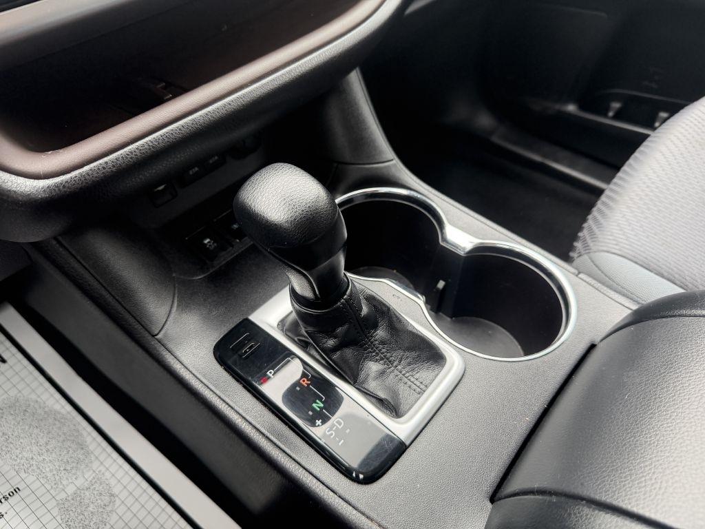 Toyota Highlander LE V6 AWD (Natl) 2018