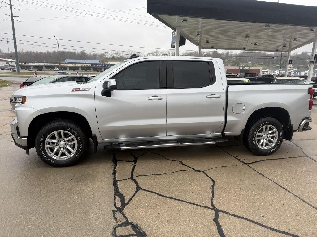Chevrolet Silverado 1500 LTD 4WD Crew Cab 147" LT 2022