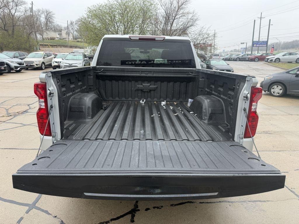 Chevrolet Silverado 1500 LTD 4WD Crew Cab 147" LT 2022